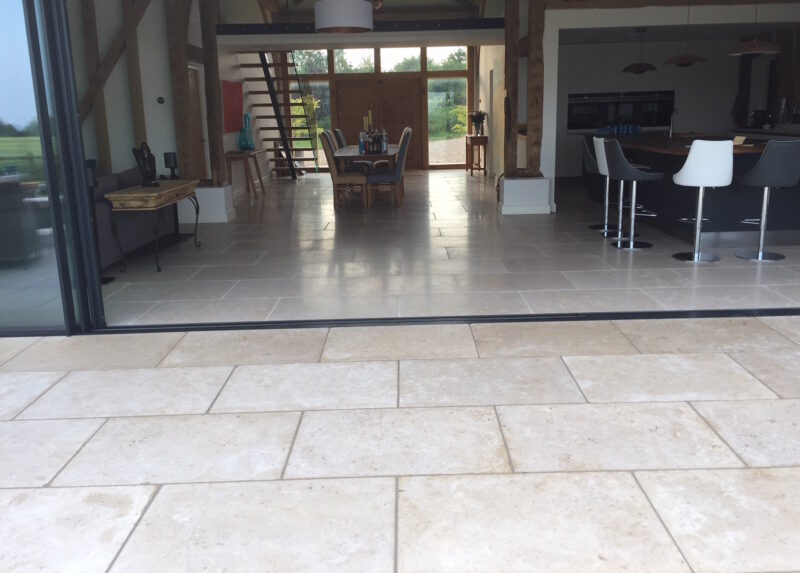 Pilgrim LIMESTONE Tumbled and Brushed 600x900x25mm EXTERNAL - Image 2