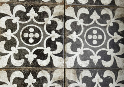 Moroccan Aged 20x20 Porcelain Tiles