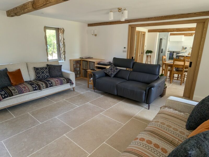Heritage Tumbled Limestone 900x600x15 only £35 +vat. Other sizes available from £29+vat - Image 3