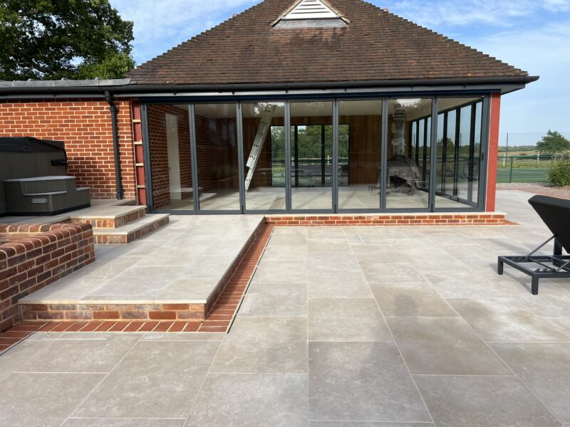 Heritage Limestone Etched External tiles 900x600x25mm £39 +vat m2 - Image 5