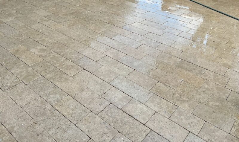 Heritage Cobbles 200x100x40mm (Seasoned rougher surface)  Also available in Random lengths to order at £52 m2 +vat and Delivery
