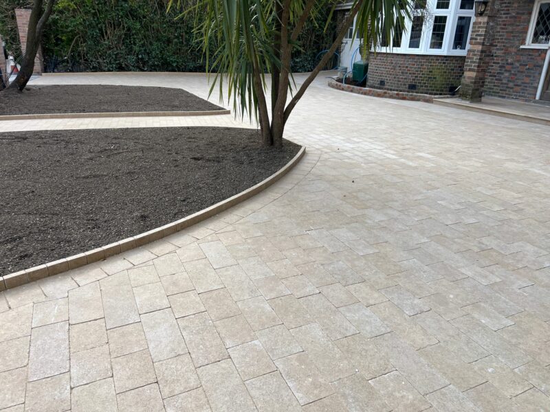 Heritage Etched Sets 150x  200/250/300x50mm £65 +vat -The perfect Driveway